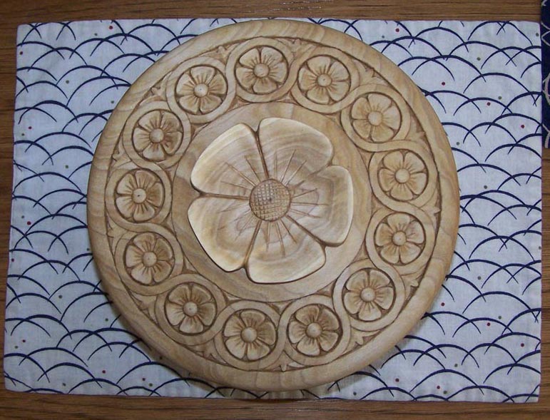 Carved lid